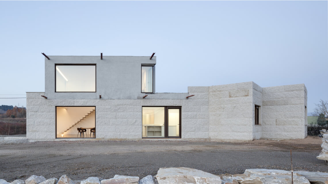 MINIMAL HOUSE visual data 3